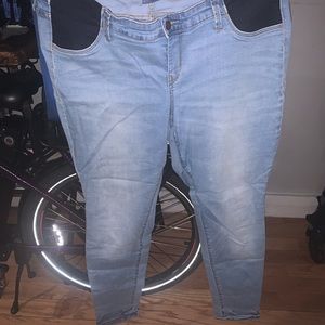 Plus size maternity jeans